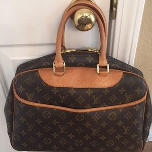 Louis Vuitton Deauville